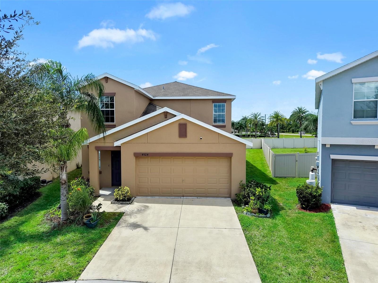 4924 REFLECTING POND CIR — photo 52