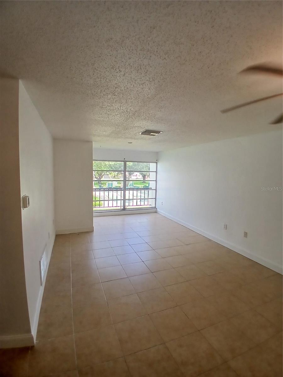 2700 BAYSHORE BLVD #2211 — photo 2