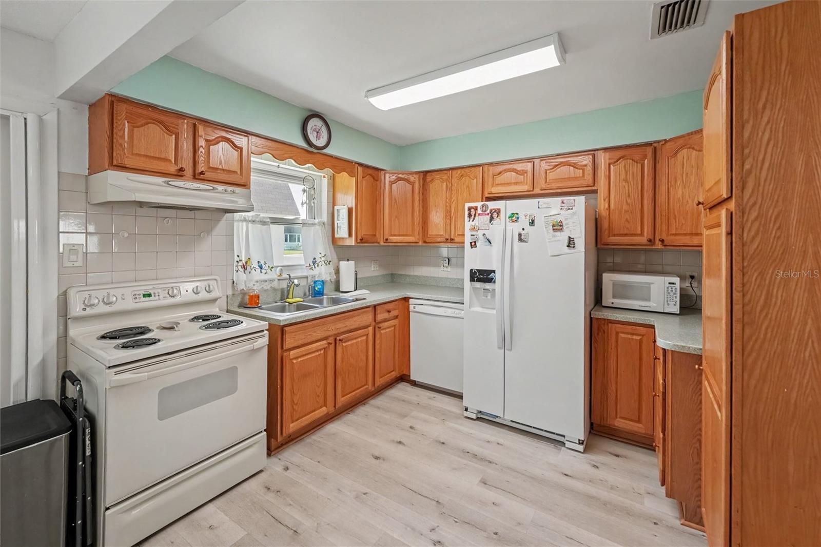 6880 LAFAYETTE N #8 — photo 4