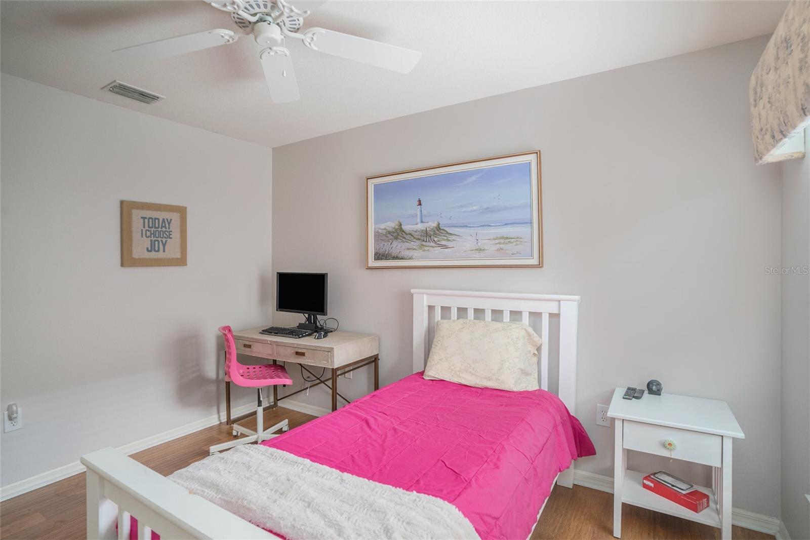 2132 RENSSELAER DR — photo 31