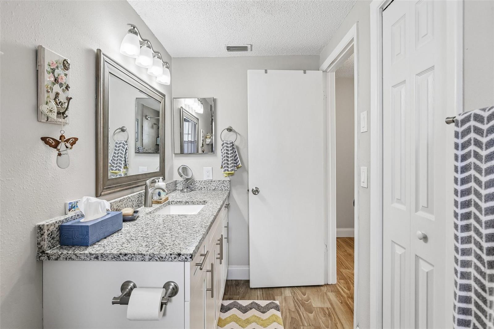12630 CEDAR RIDGE DR — photo 22