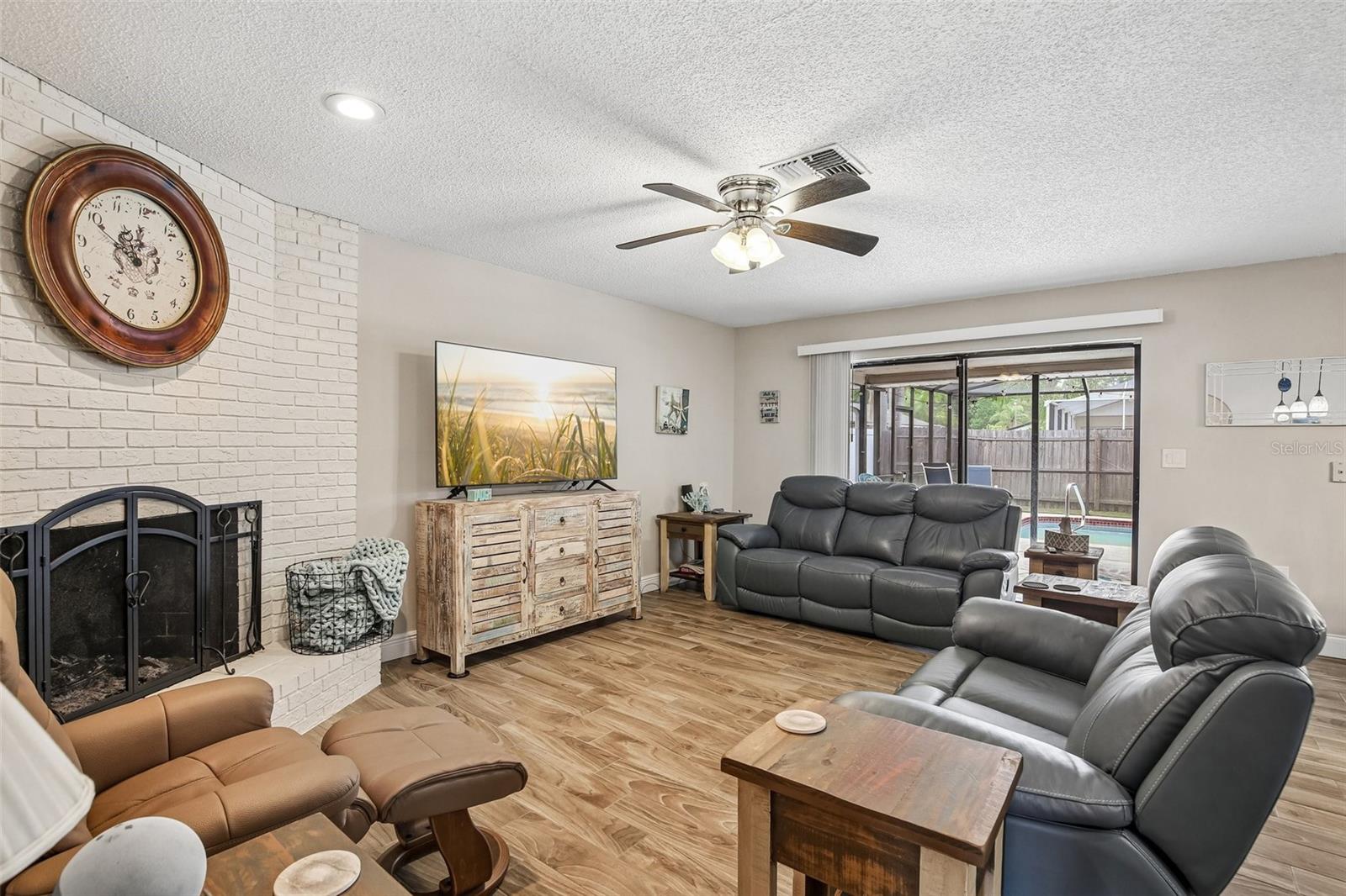 12630 CEDAR RIDGE DR — photo 5