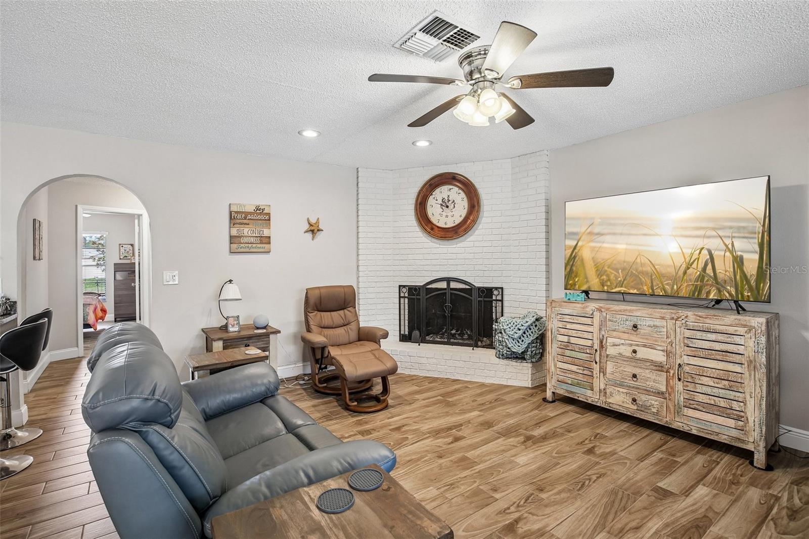 12630 CEDAR RIDGE DR — photo 3