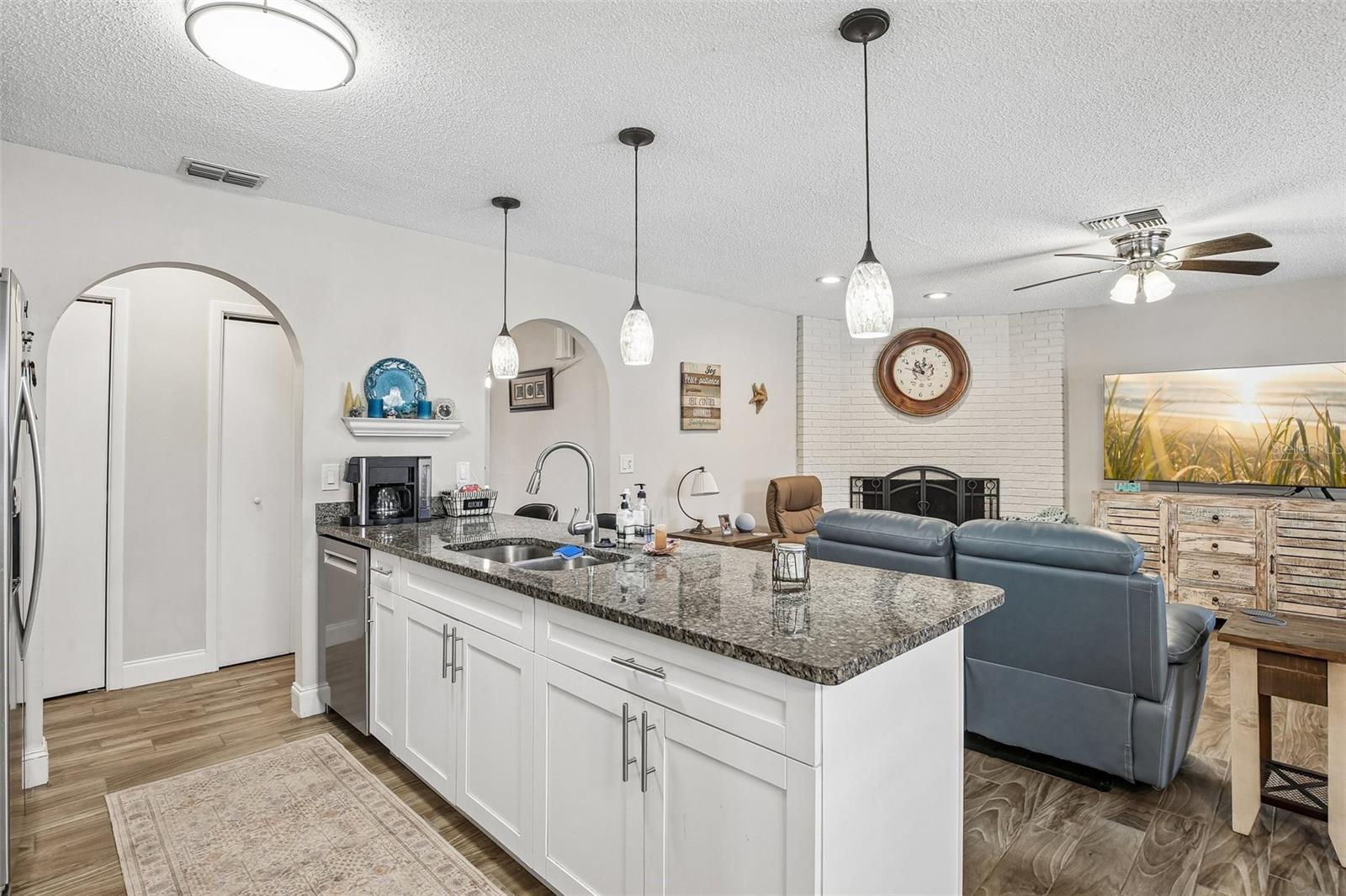 12630 CEDAR RIDGE DR — photo 7