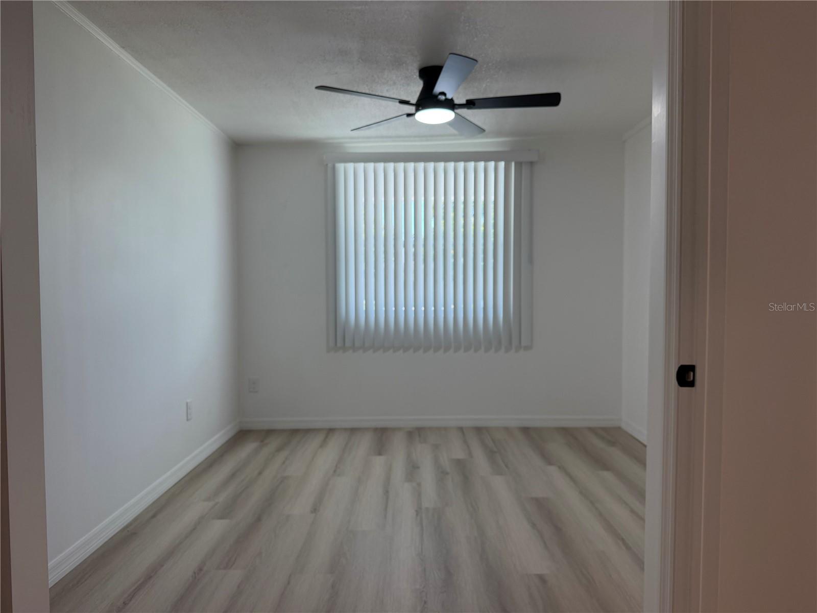 4533 GRAND CENTRAL AVE — photo 5