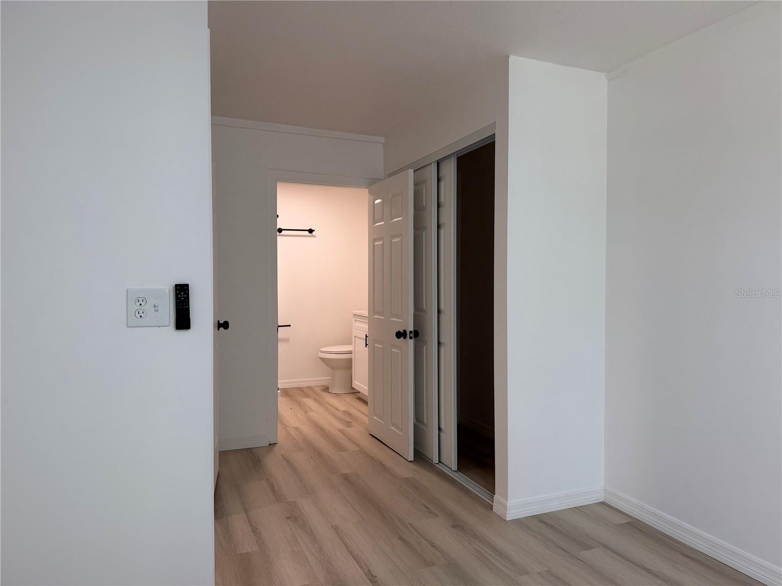4533 GRAND CENTRAL AVE — photo 6