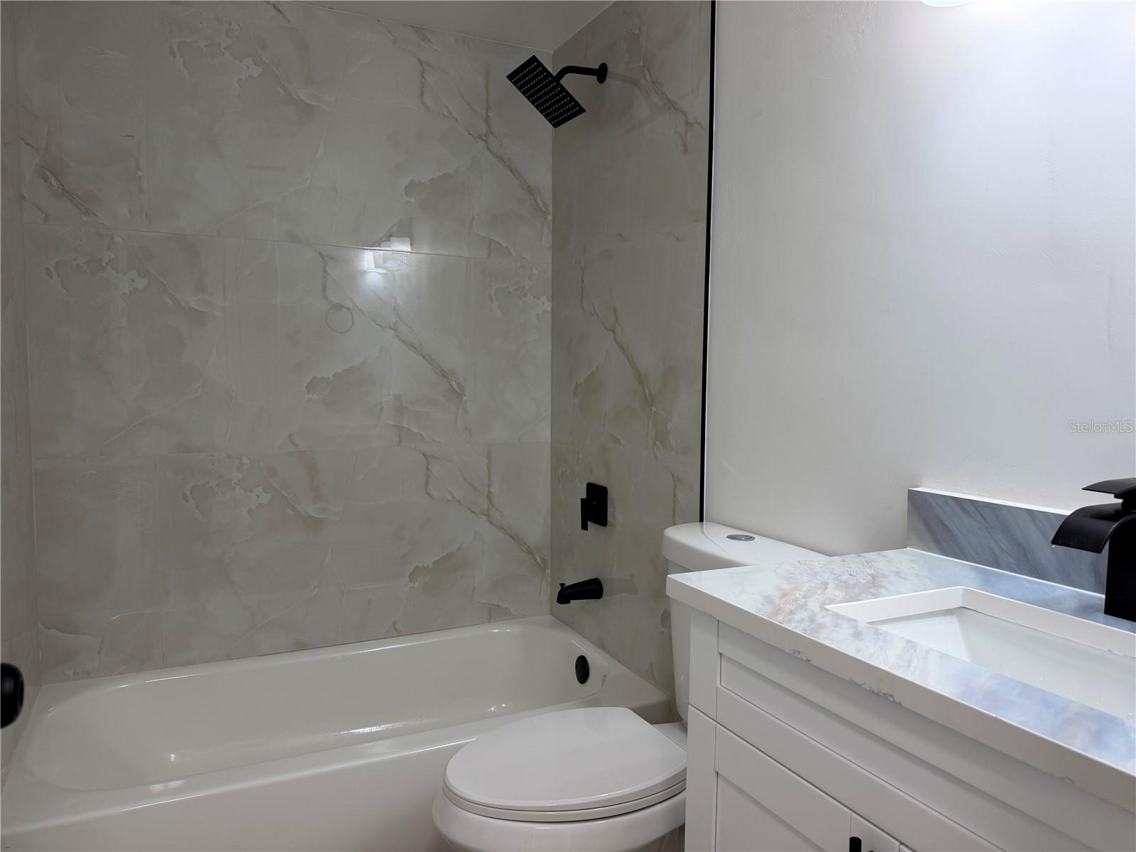 4533 GRAND CENTRAL AVE — photo 11