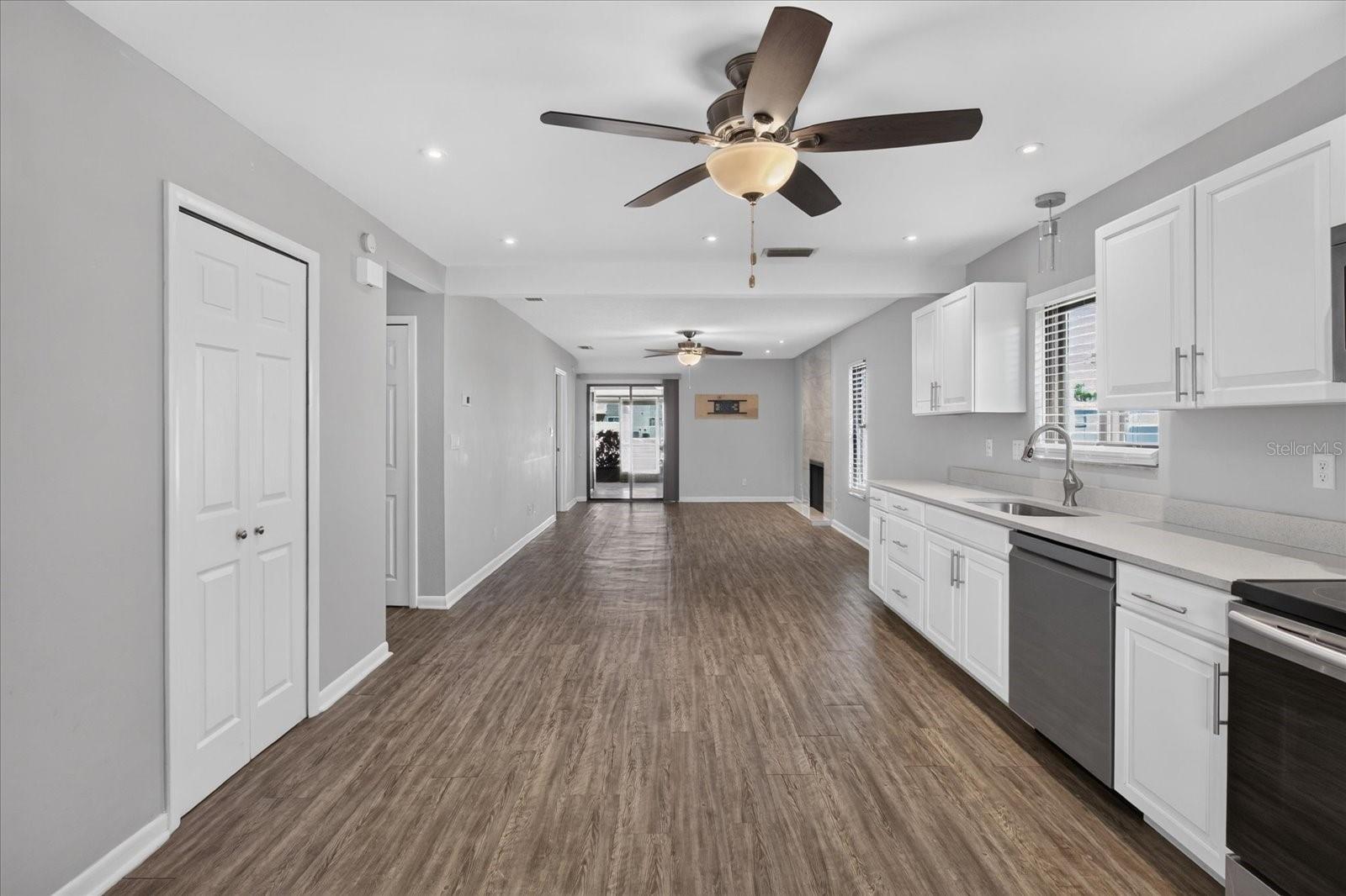 7360 ULMERTON RD #2E — photo 15