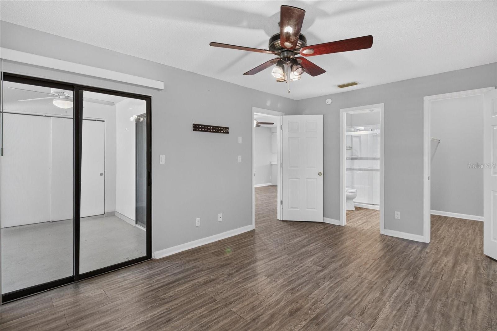 7360 ULMERTON RD #2E — photo 21