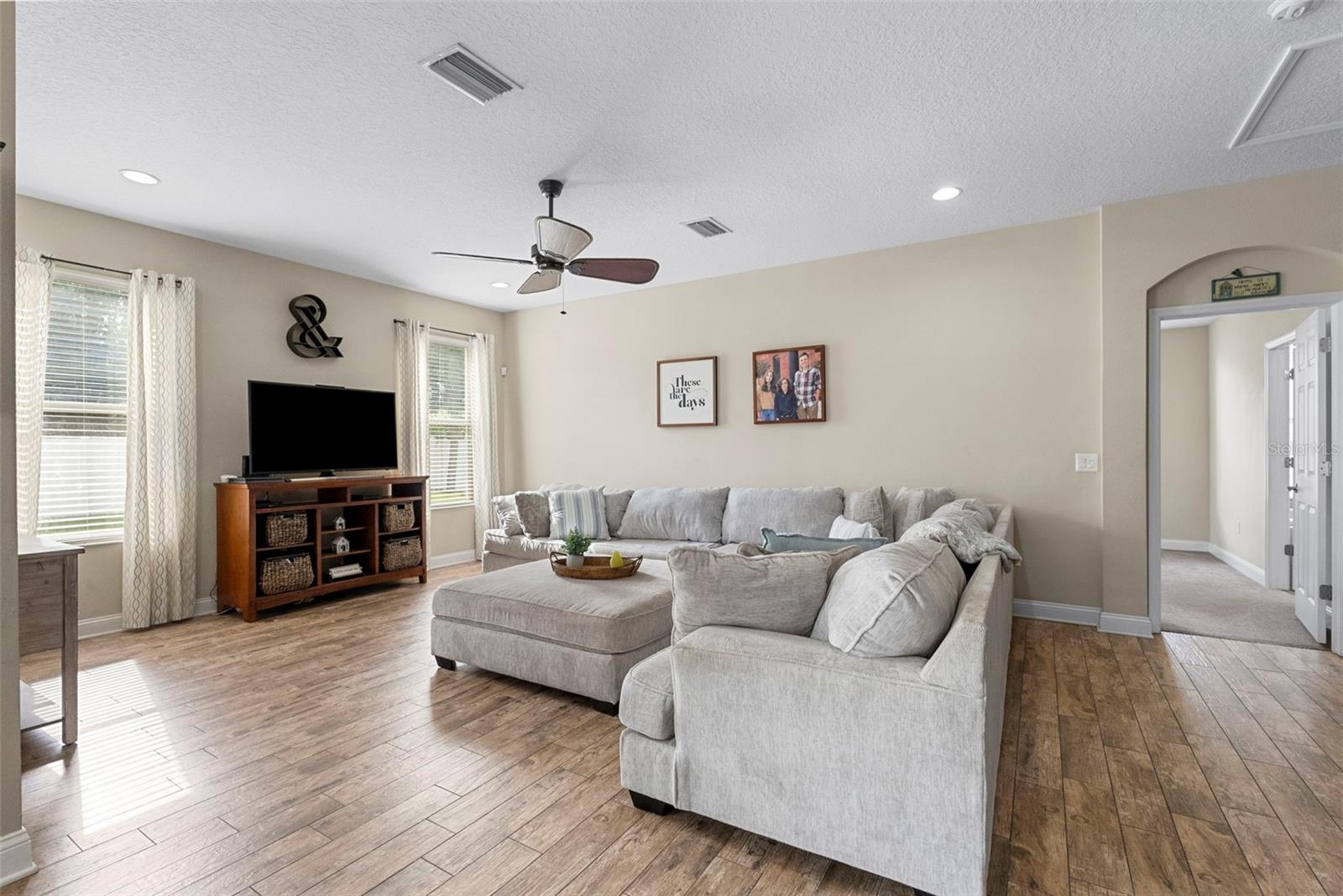 20147 OAKFLOWER AVE — photo 18