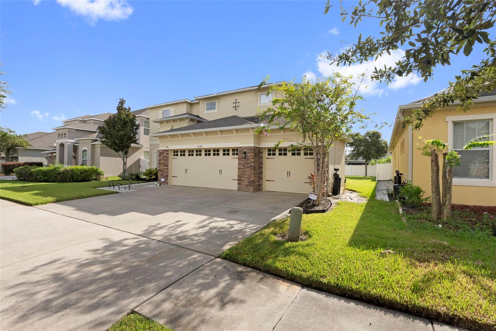 20147 OAKFLOWER AVE — photo 3