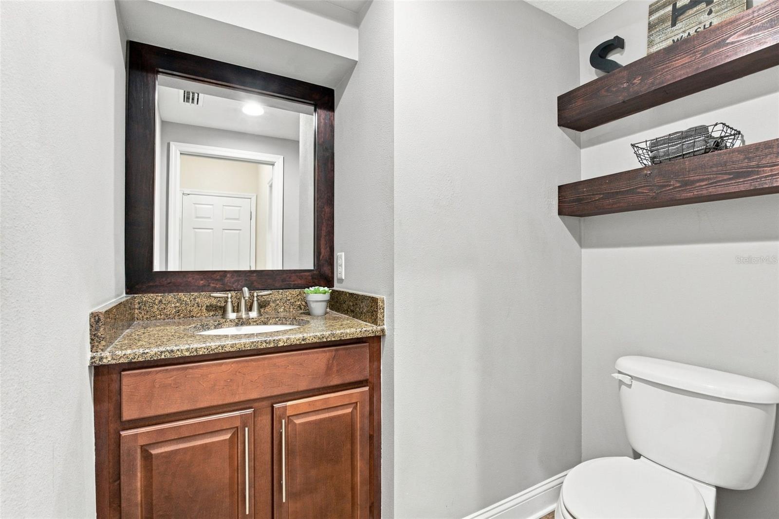 20147 OAKFLOWER AVE — photo 17