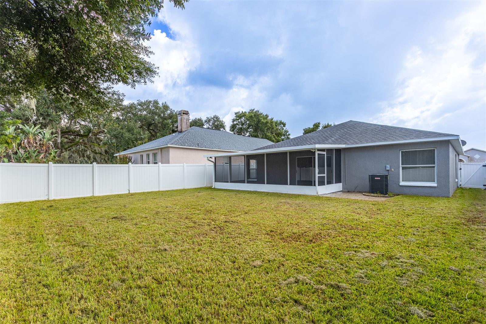 24847 WILD FRONTIER DR — photo 35