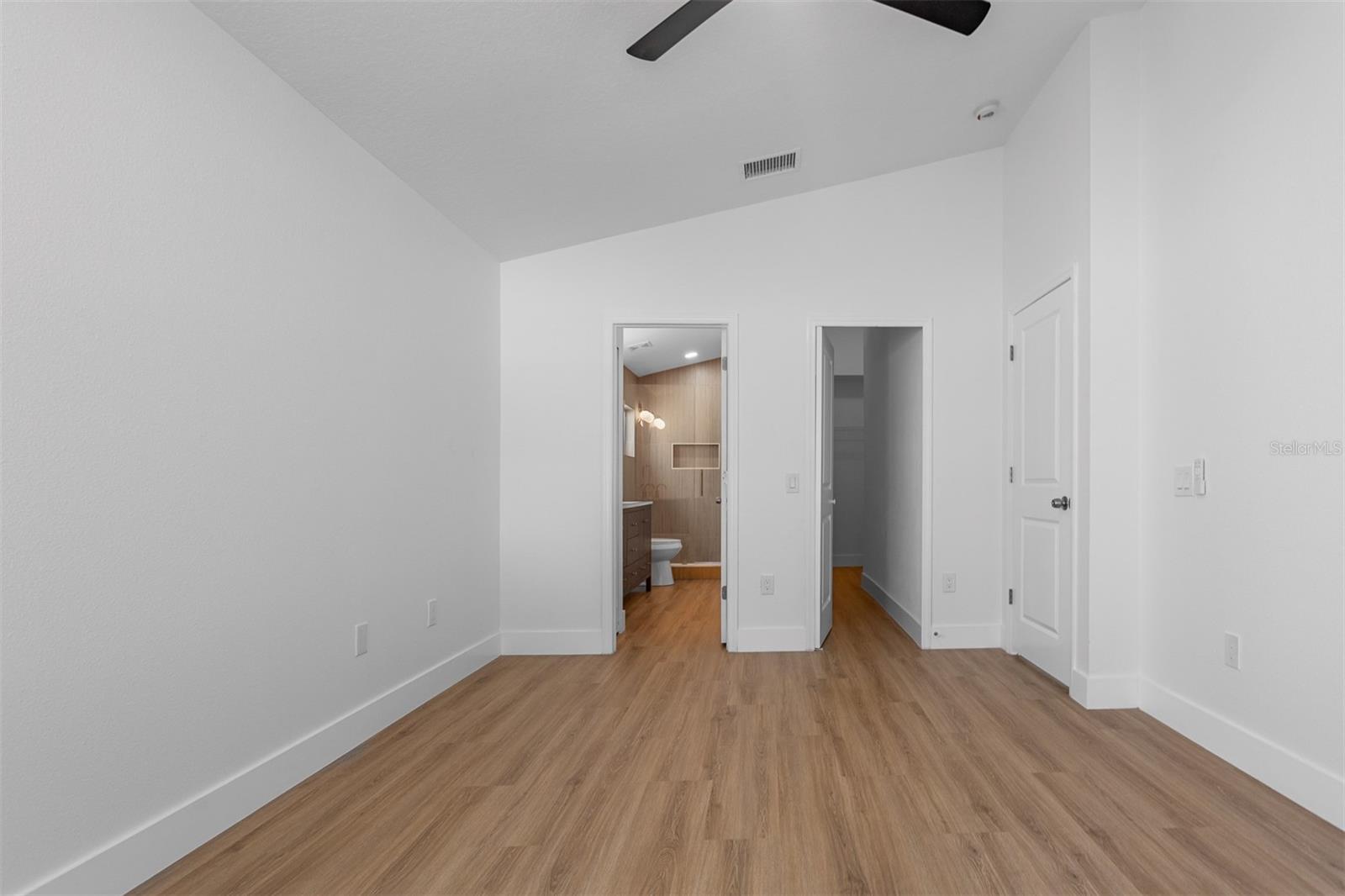 24847 WILD FRONTIER DR — photo 16