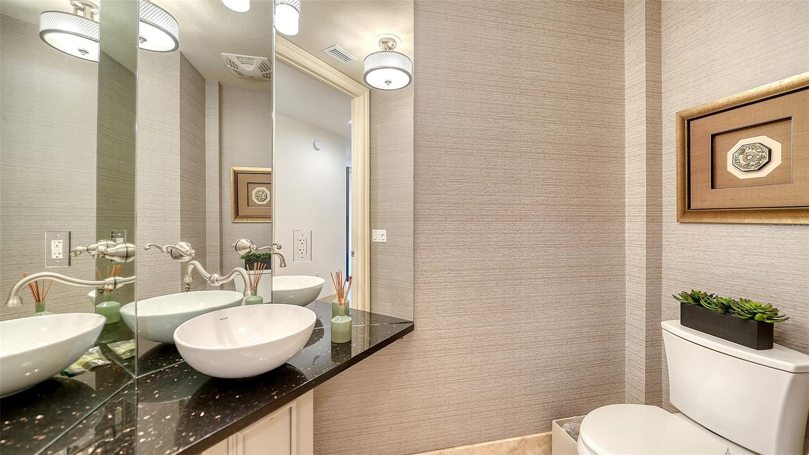 464 GOLDEN GATE PT #702 — photo 42