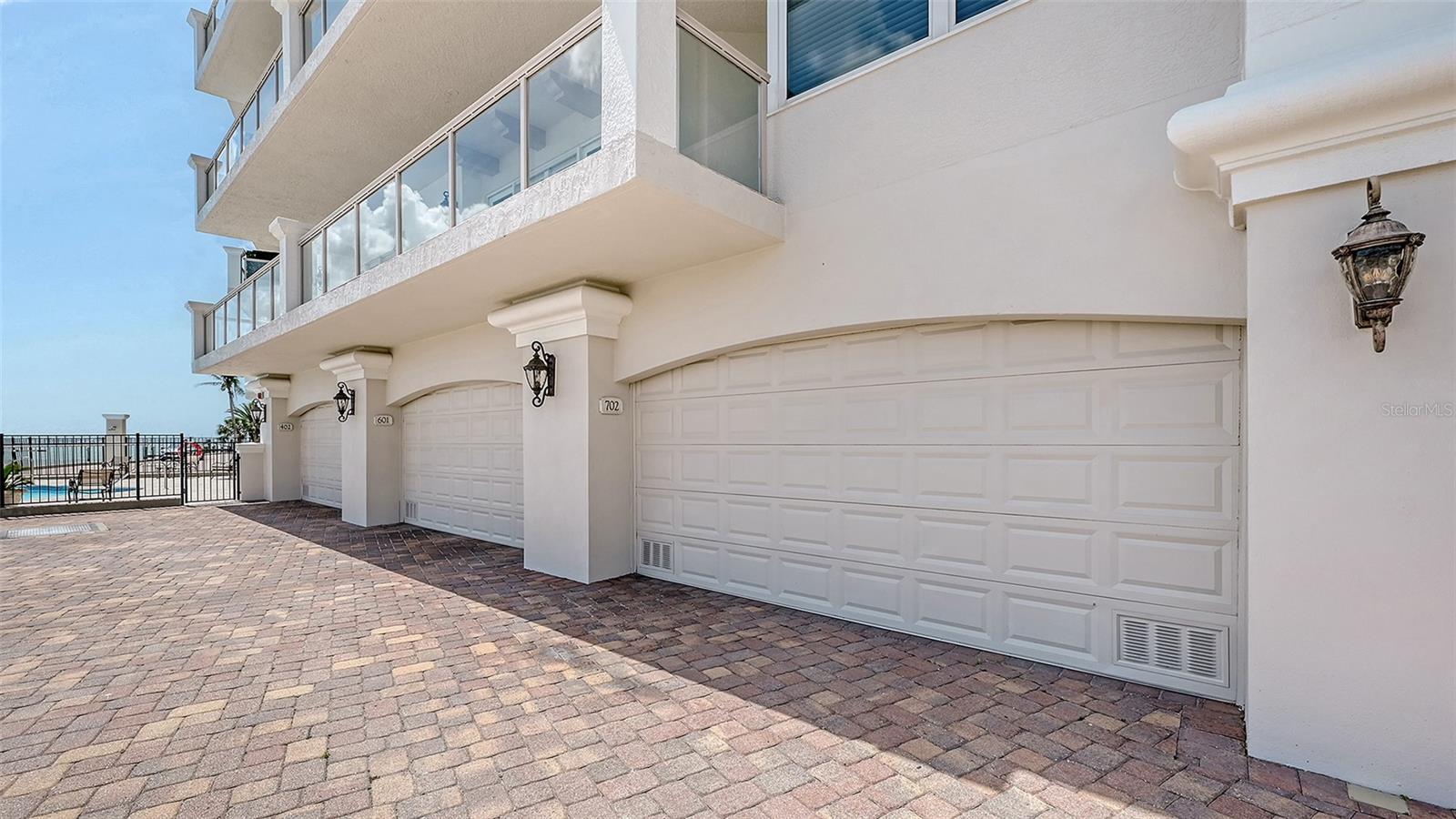 464 GOLDEN GATE PT #702 — photo 44