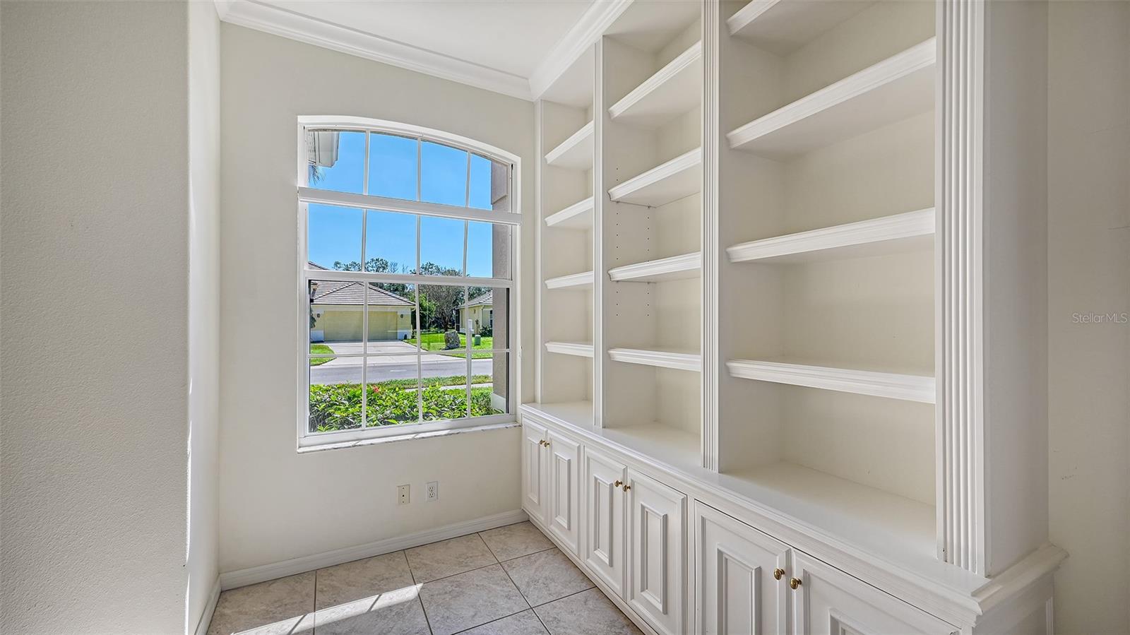 335 PARK TRACE BLVD — photo 33