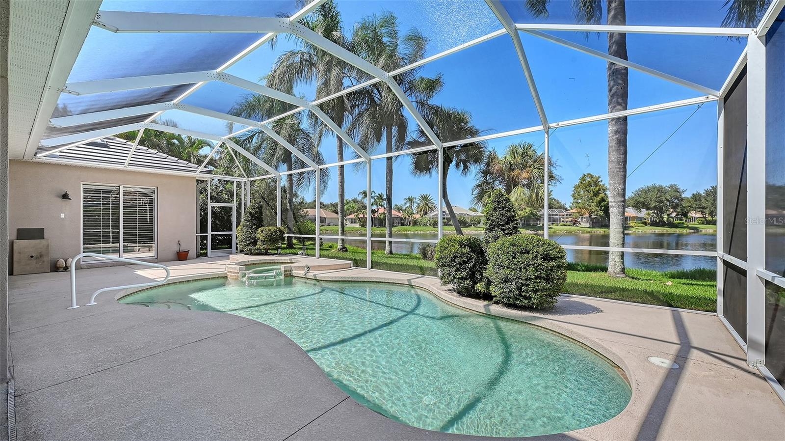 335 PARK TRACE BLVD — photo 38