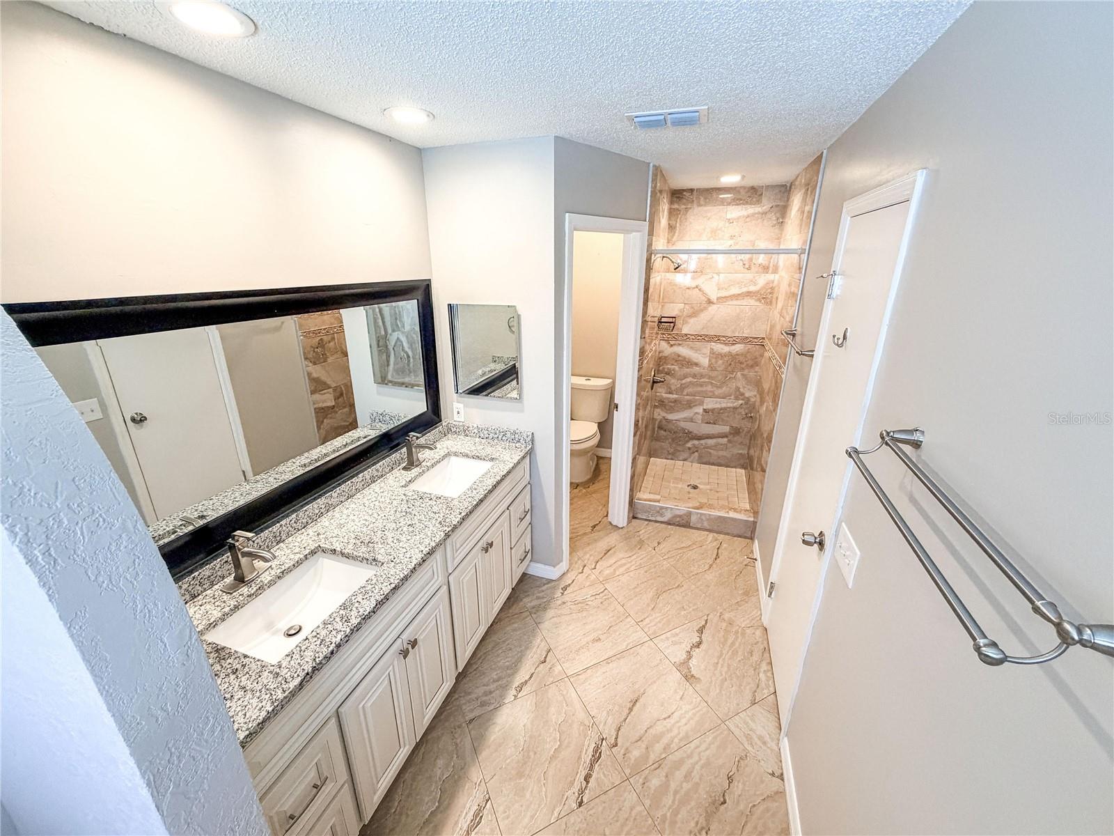 9542 PEBBLE GLEN AVE — photo 29