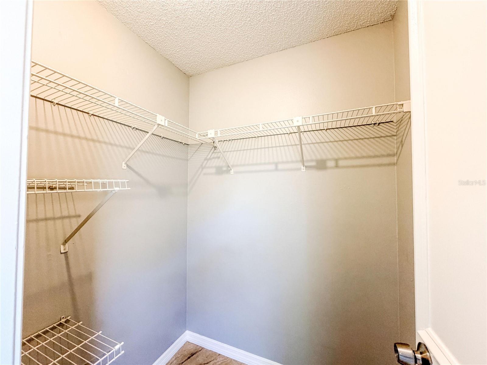 9542 PEBBLE GLEN AVE — photo 35