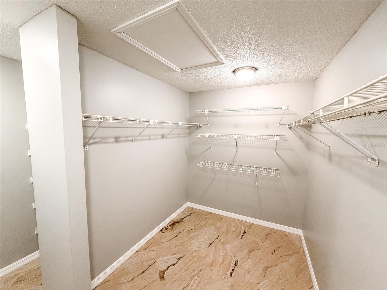 9542 PEBBLE GLEN AVE — photo 31