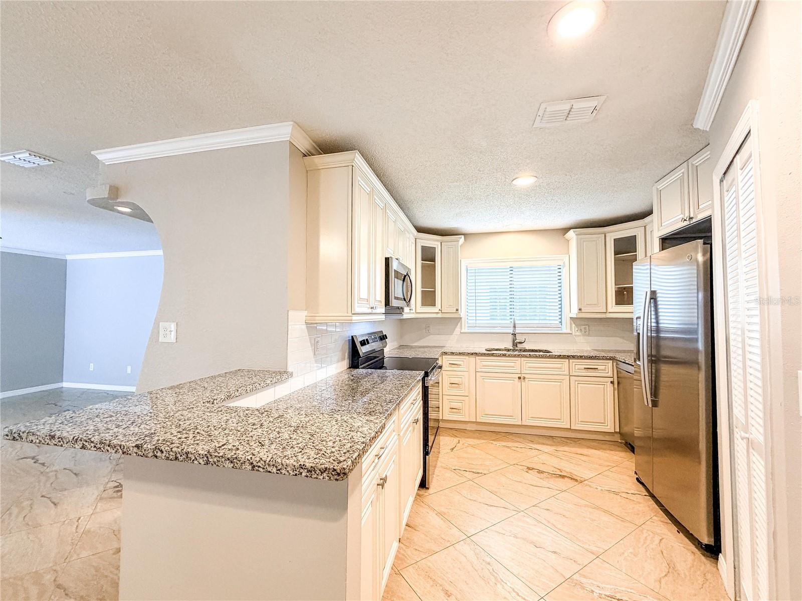 9542 PEBBLE GLEN AVE — photo 21