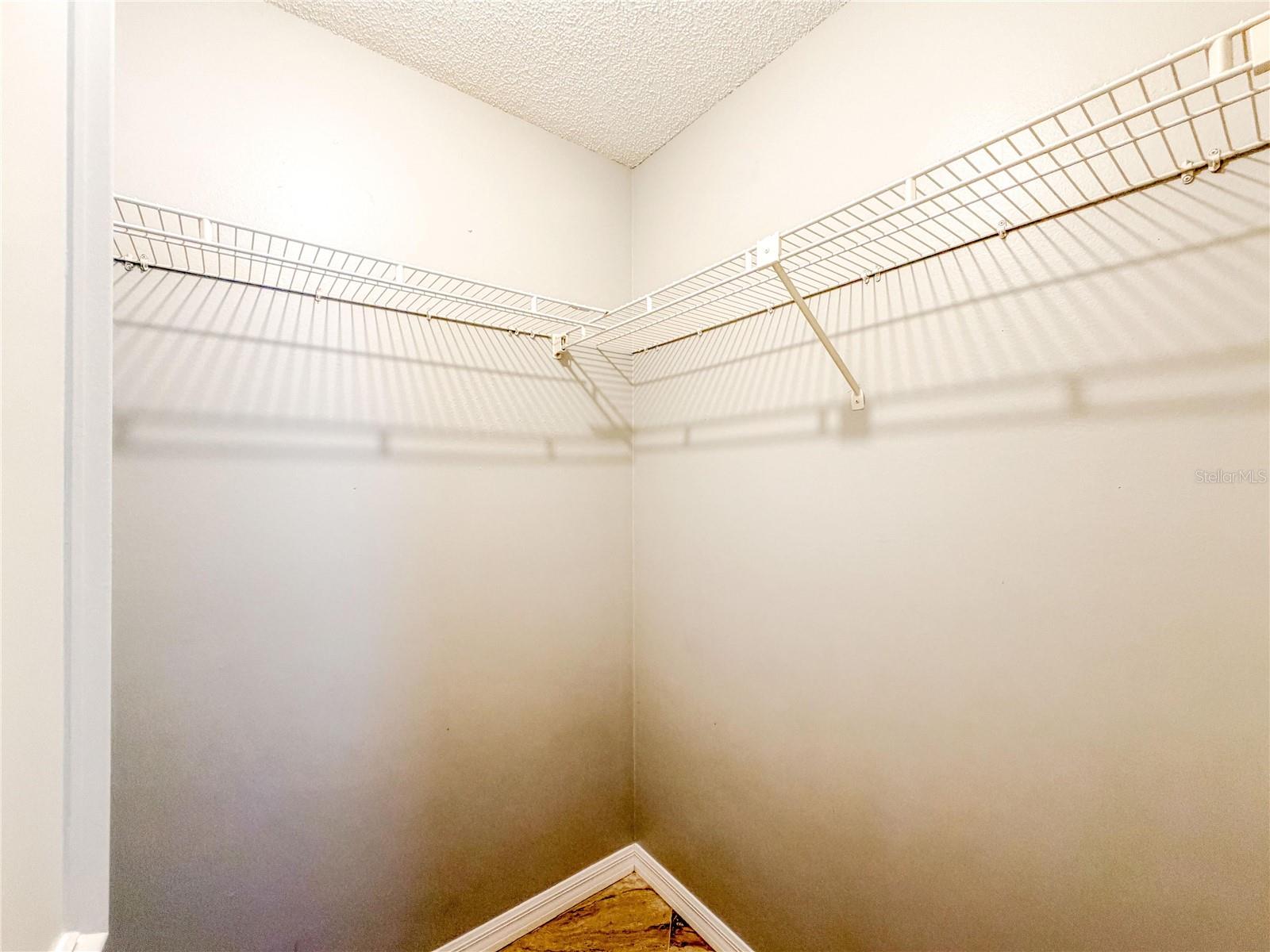 9542 PEBBLE GLEN AVE — photo 38