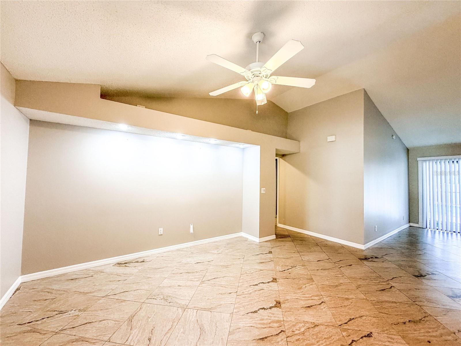 9542 PEBBLE GLEN AVE — photo 19
