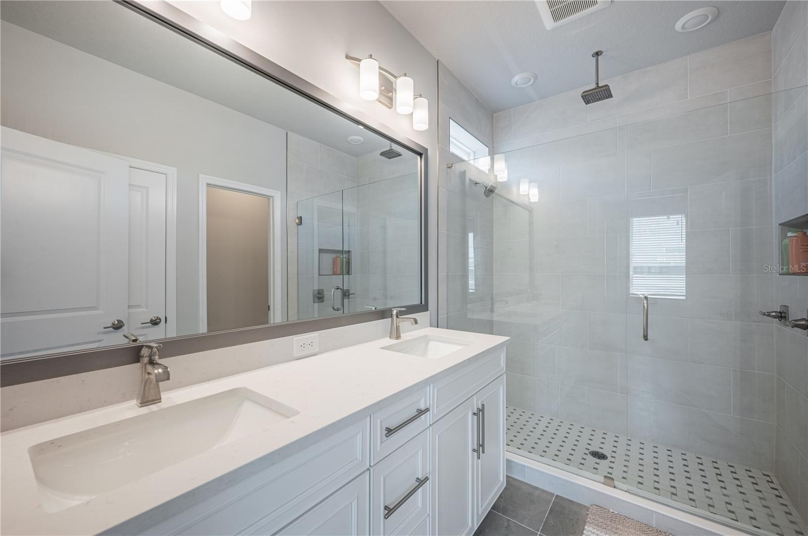 2400 EZZELL CT — photo 19