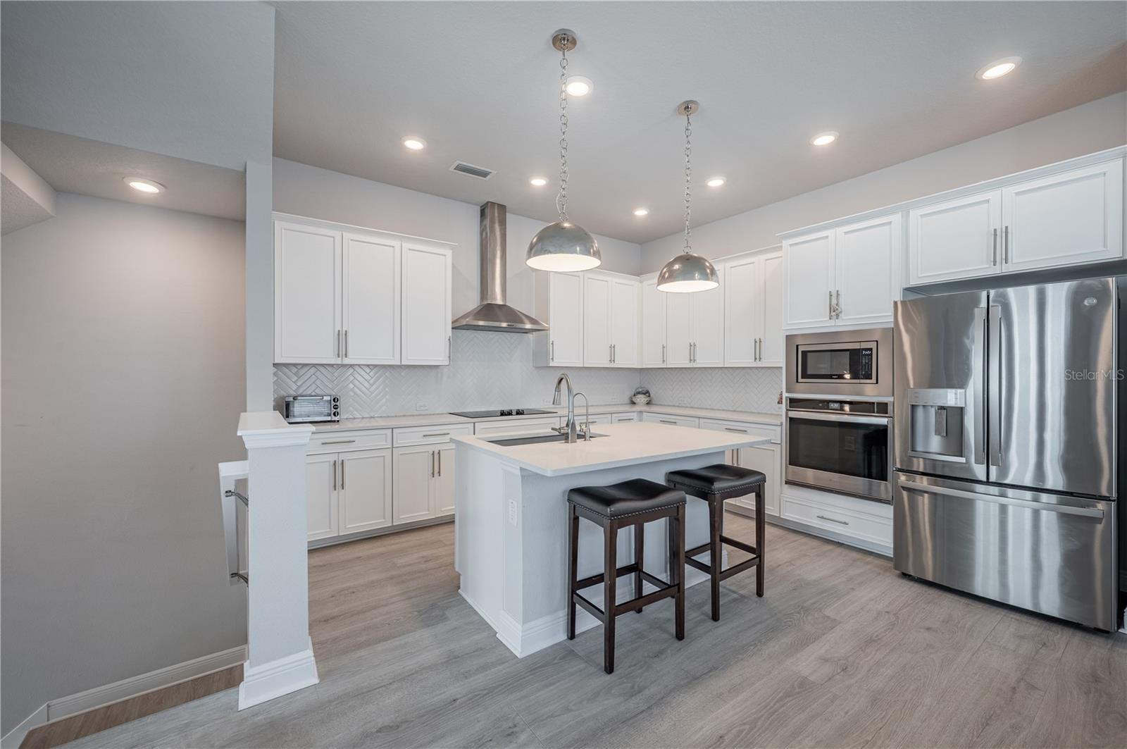 2400 EZZELL CT — photo 5
