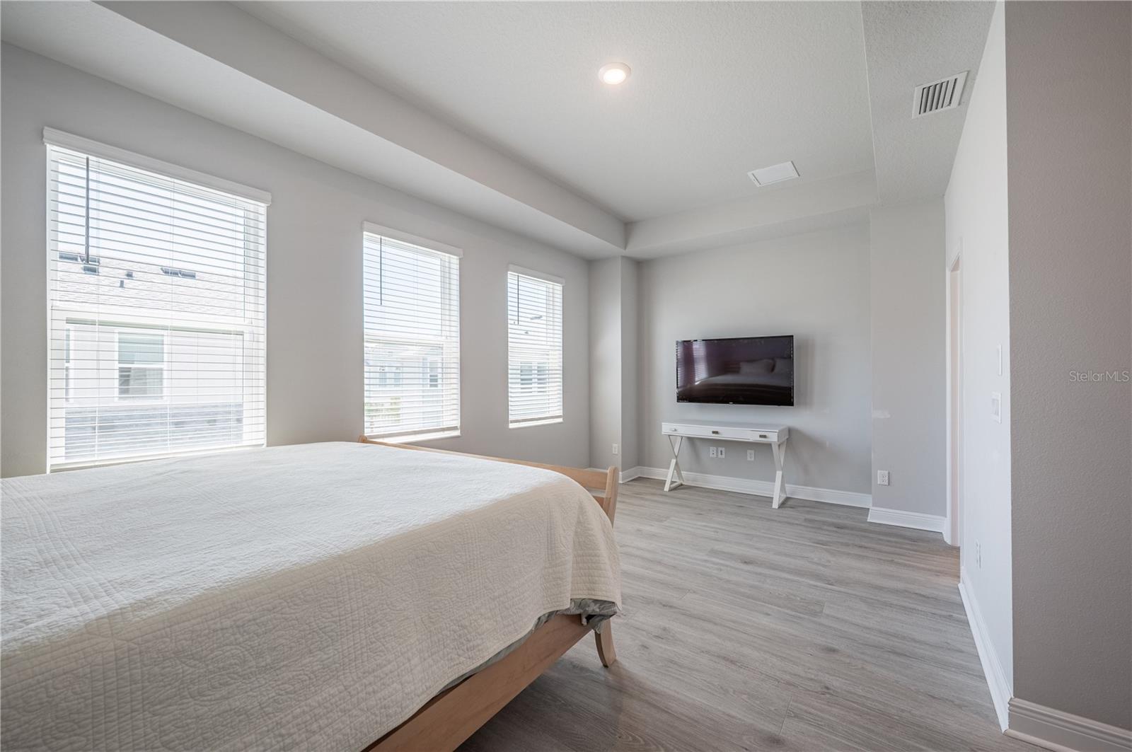 2400 EZZELL CT — photo 18