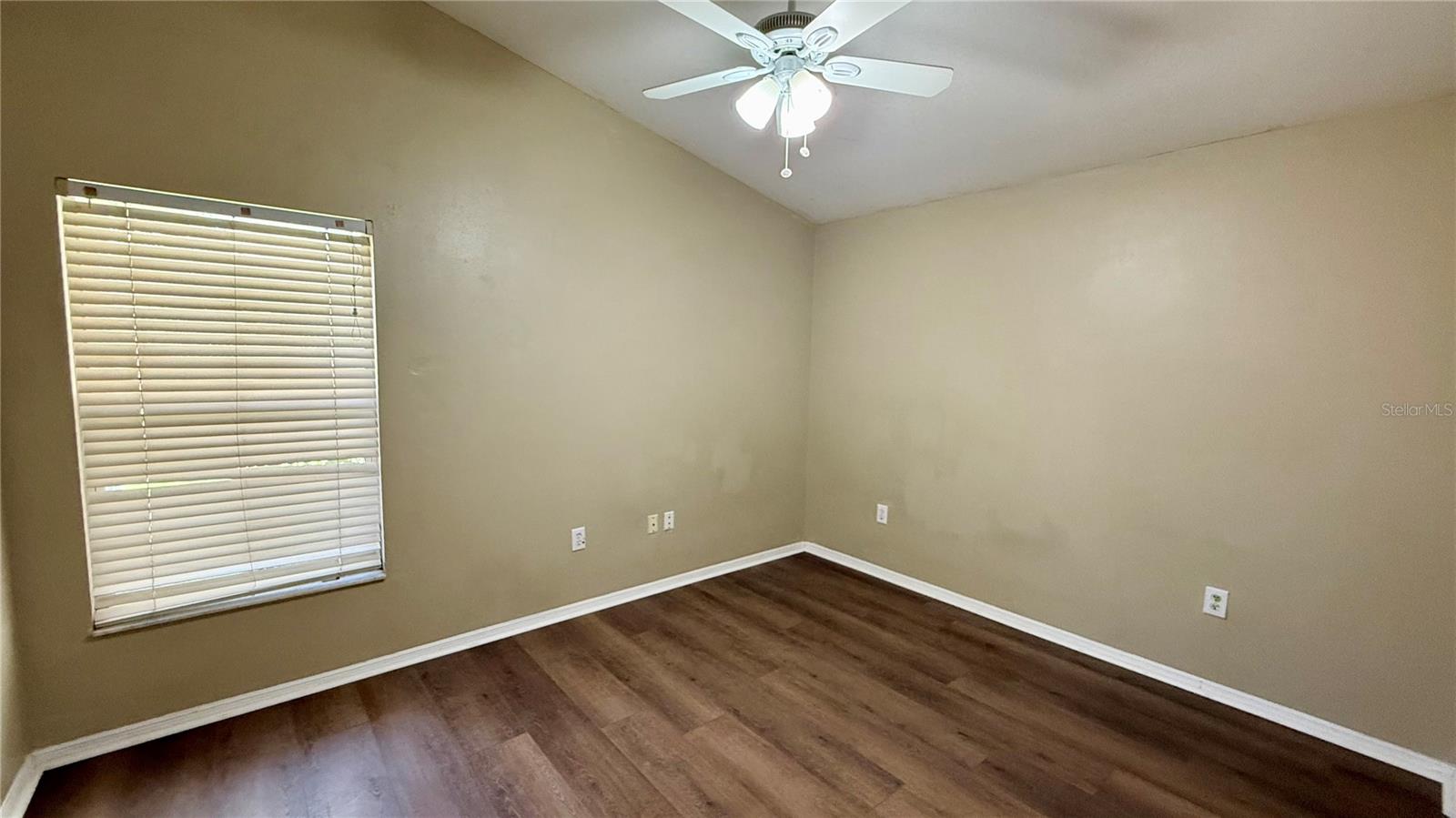 9917 COLONNADE DR — photo 29