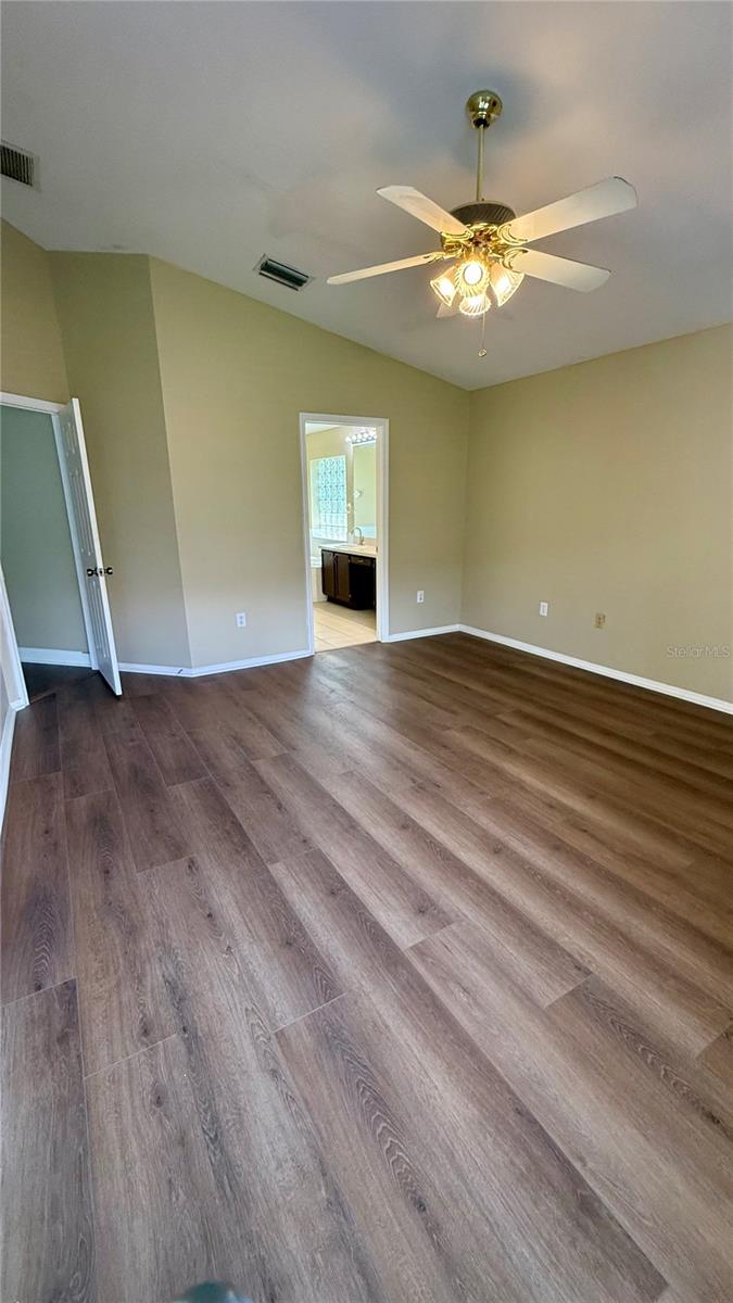 9917 COLONNADE DR — photo 22