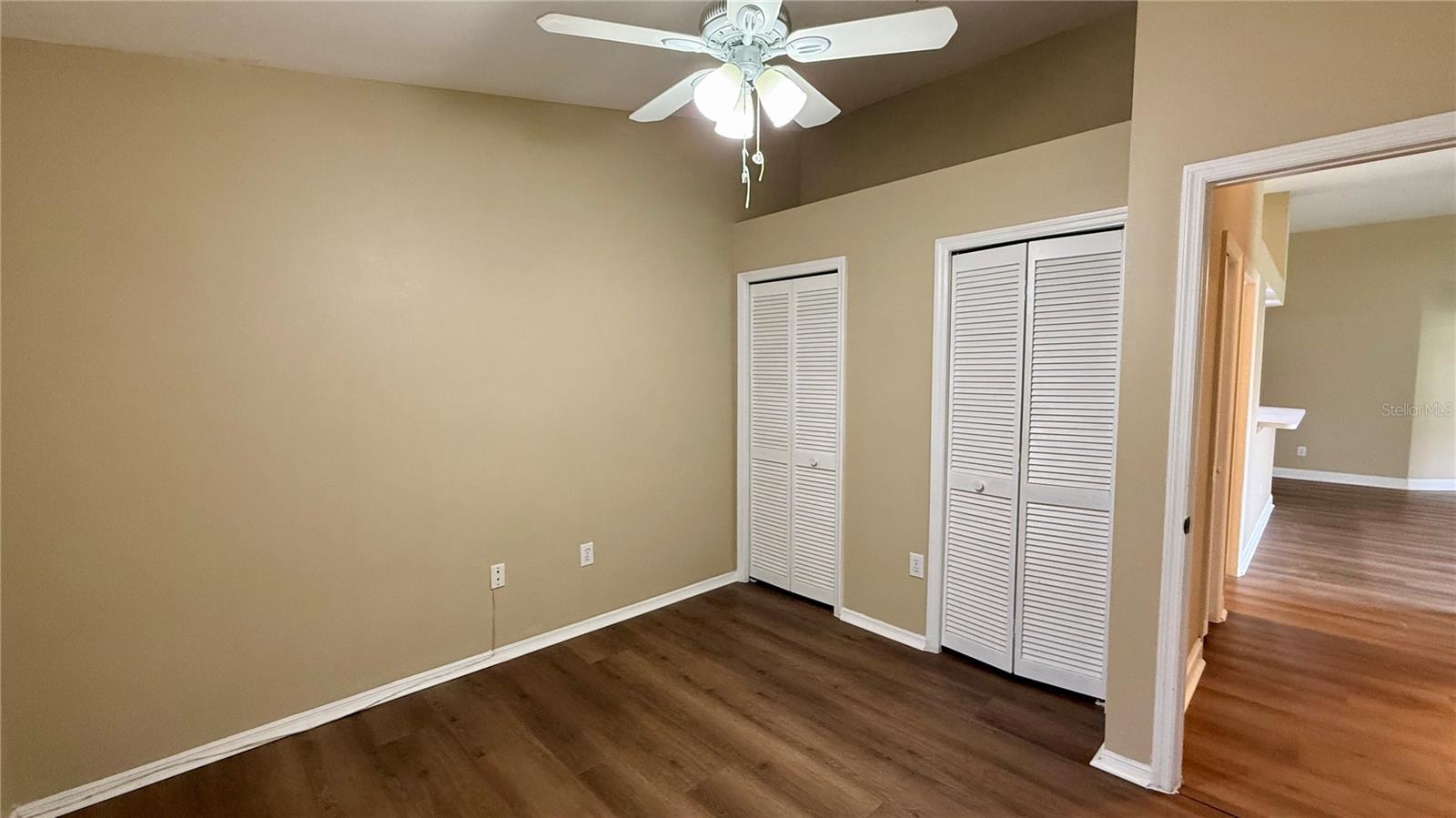 9917 COLONNADE DR — photo 32