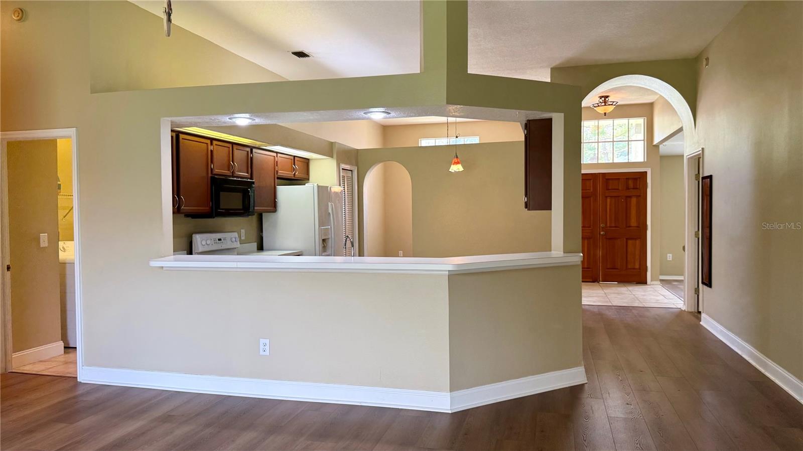 9917 COLONNADE DR — photo 9