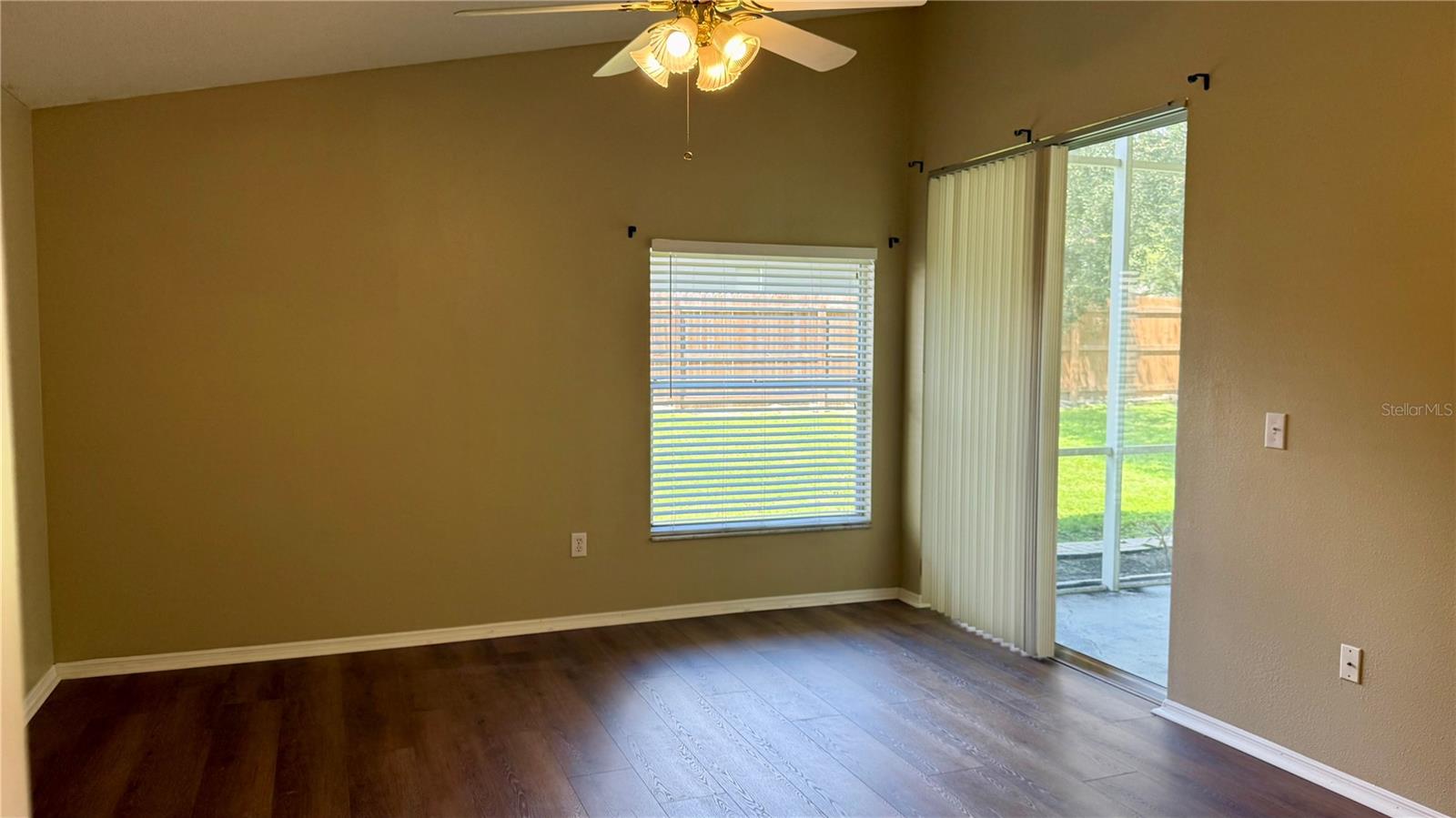 9917 COLONNADE DR — photo 20