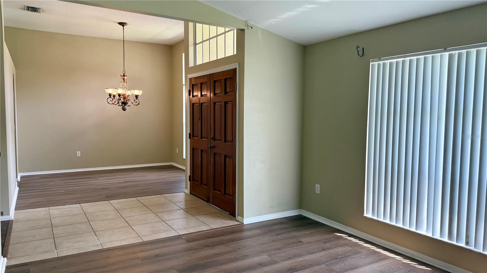 9917 COLONNADE DR — photo 5