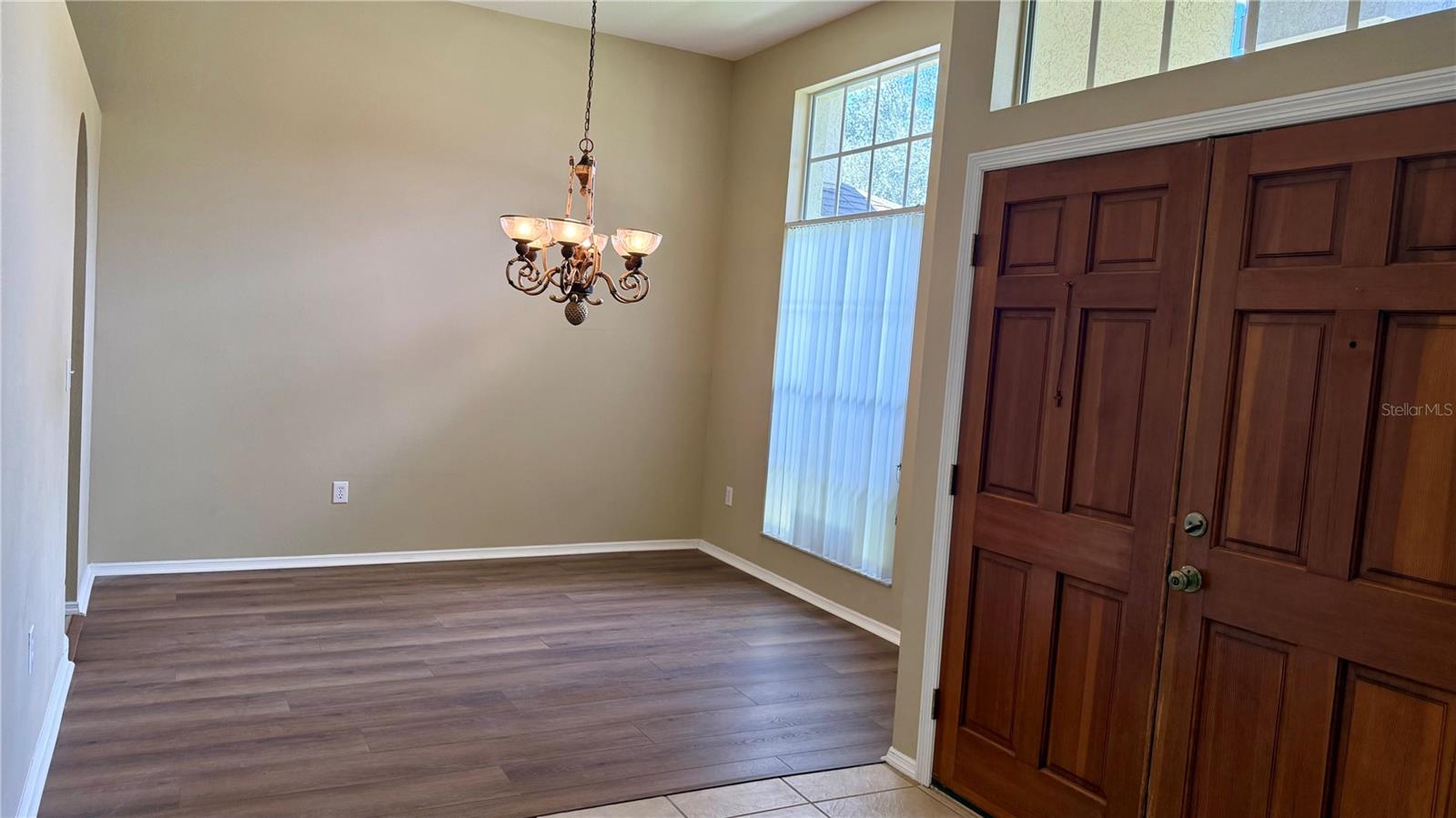 9917 COLONNADE DR — photo 6