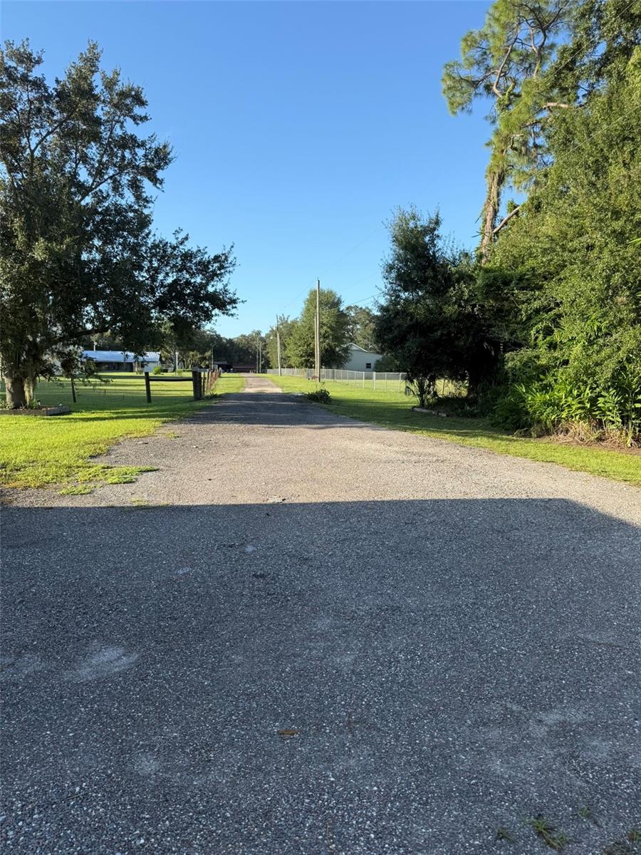 1978 WOOTEN RD — photo 4