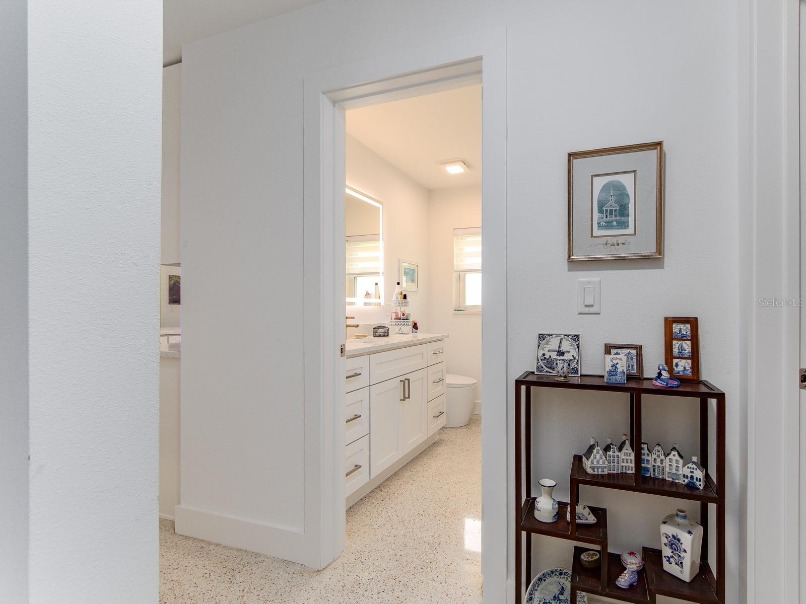 63 NICHOLAS DR — photo 20