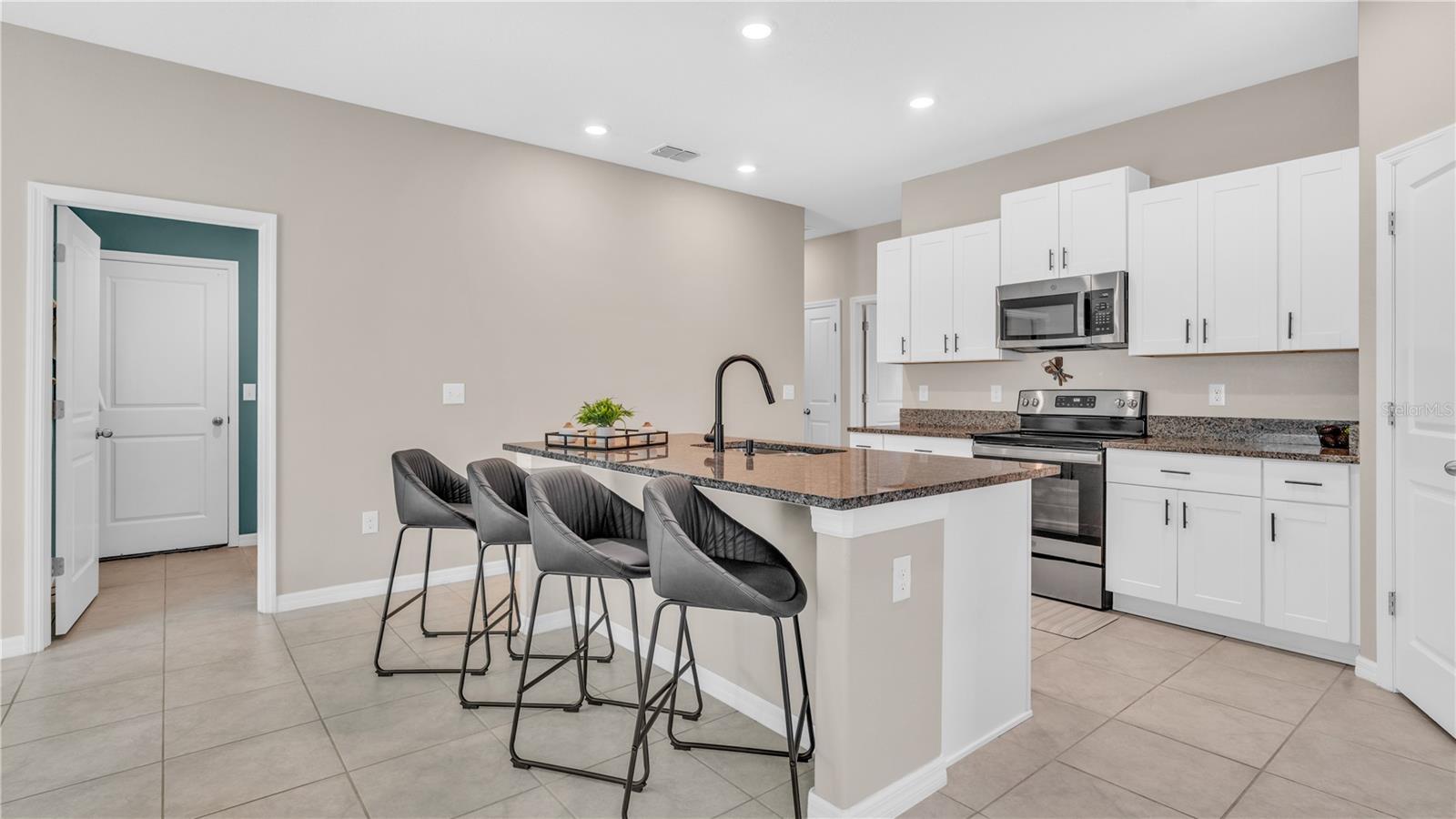 1841 CRINKLE LEAF CT — photo 11