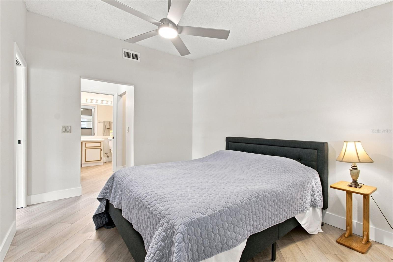 11712 SPRING TREE LN — photo 18