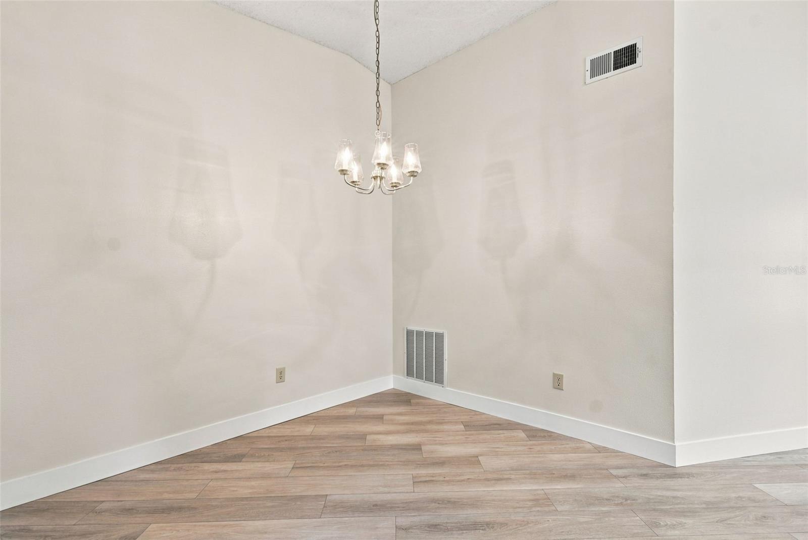 11712 SPRING TREE LN — photo 10