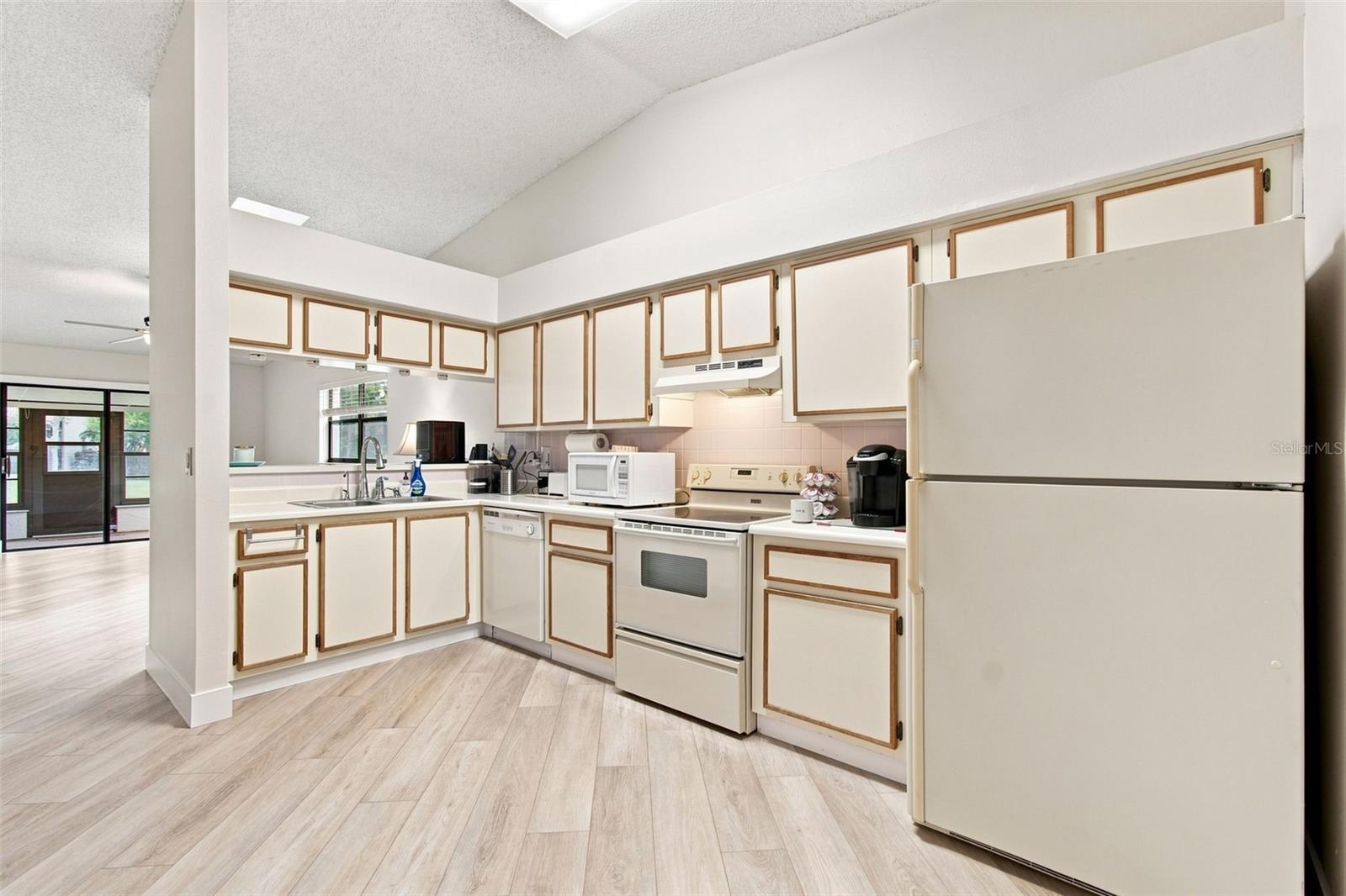 11712 SPRING TREE LN — photo 14