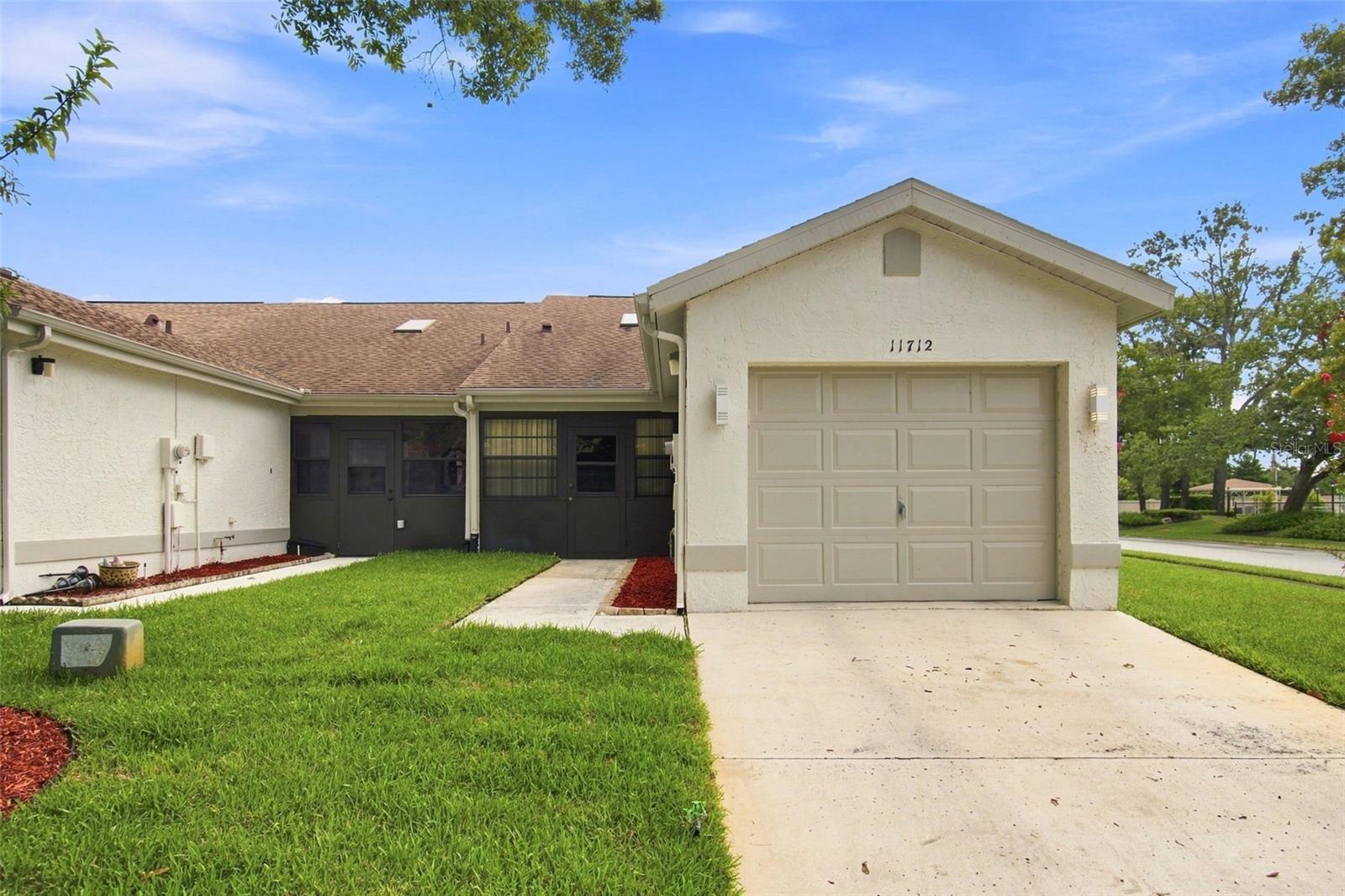 11712 SPRING TREE LN — photo 32