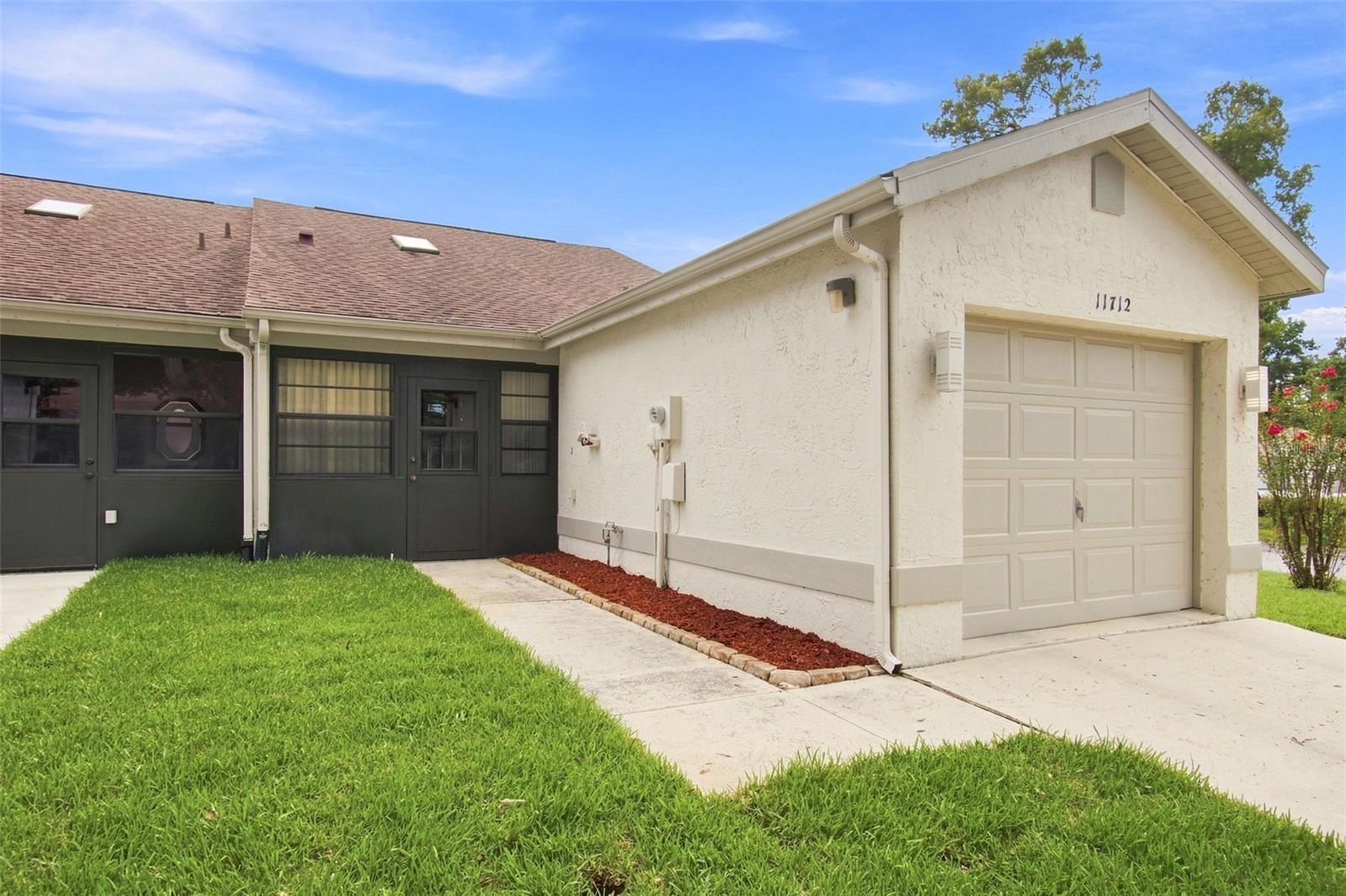11712 SPRING TREE LN — photo 33