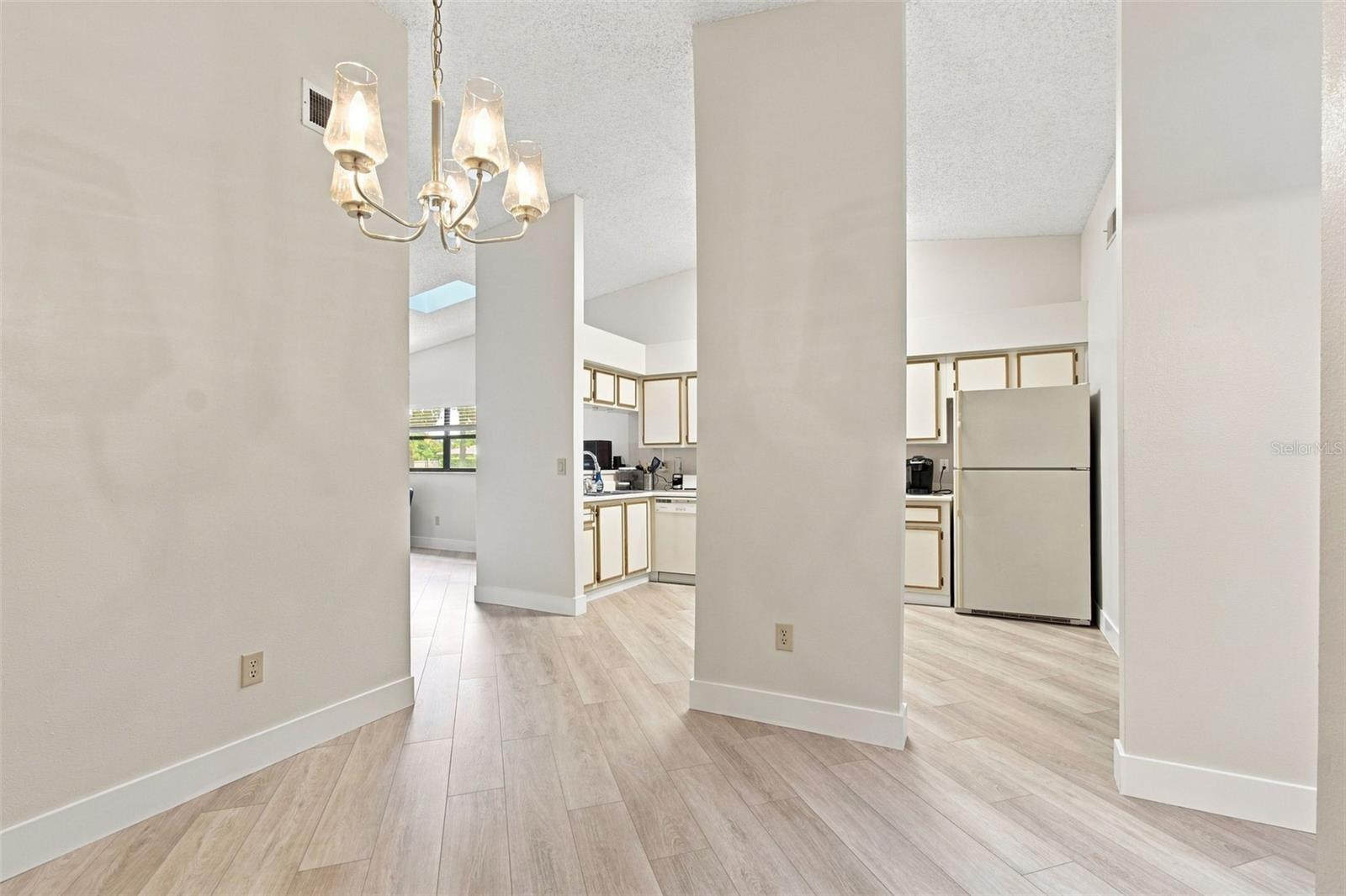 11712 SPRING TREE LN — photo 12