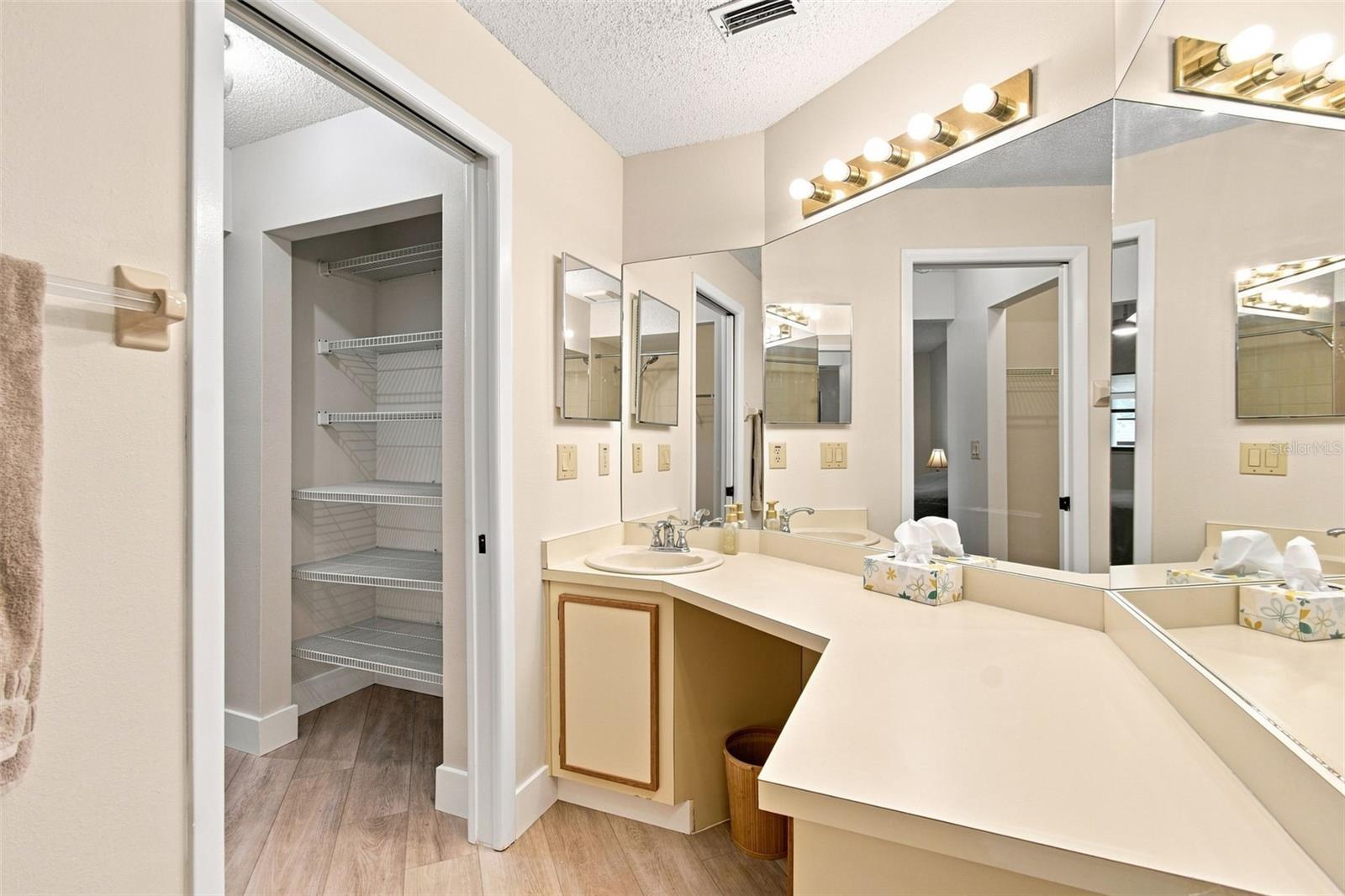 11712 SPRING TREE LN — photo 48