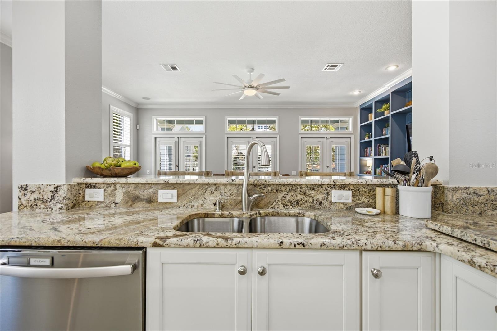 10438 GREEN LINKS DR — photo 14