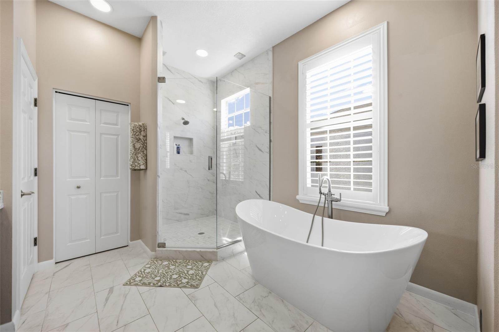 10438 GREEN LINKS DR — photo 30